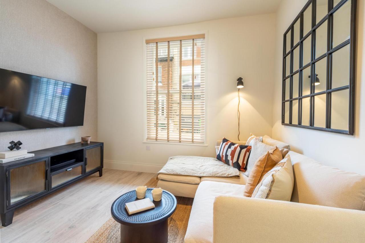 The Lark Apartamento York Exterior foto